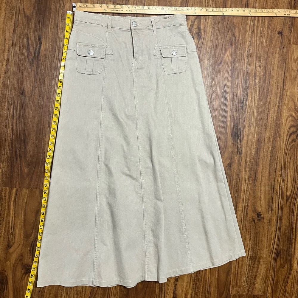 Style J khaki skirt. Length: 39 in.